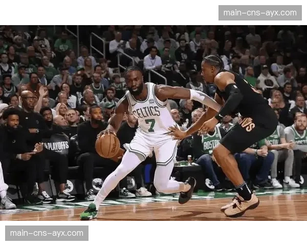 深度报道：尼克斯与热火系列赛G3，一场充斥着90年代风格身体对抗的现代篮球博弈